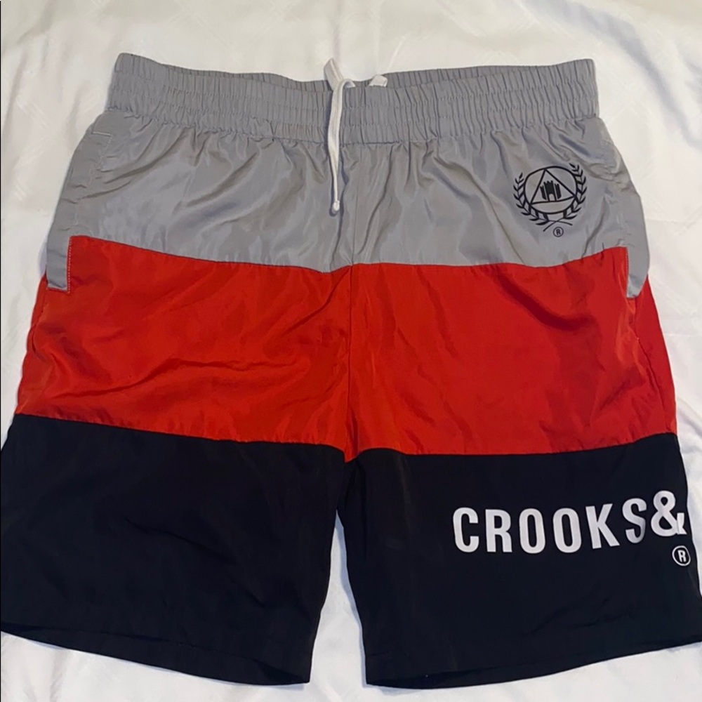 Crooks & castles men’s boardshort